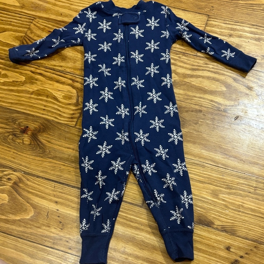 Hanna Andersson Size 12-18 Months Blue Footless Onesie with Snowflakes